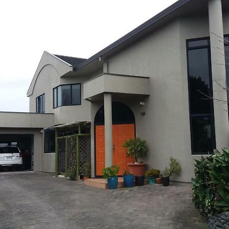 Hamilton East Homestay Екстер'єр фото