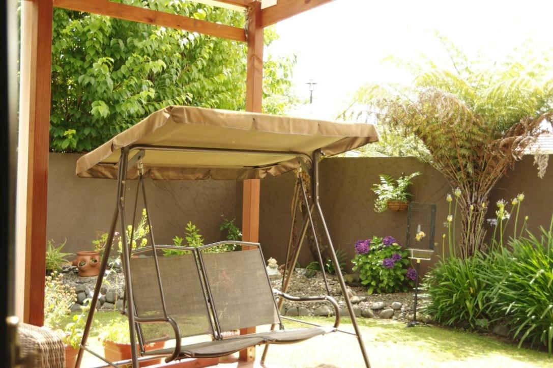 Hamilton East Homestay Екстер'єр фото
