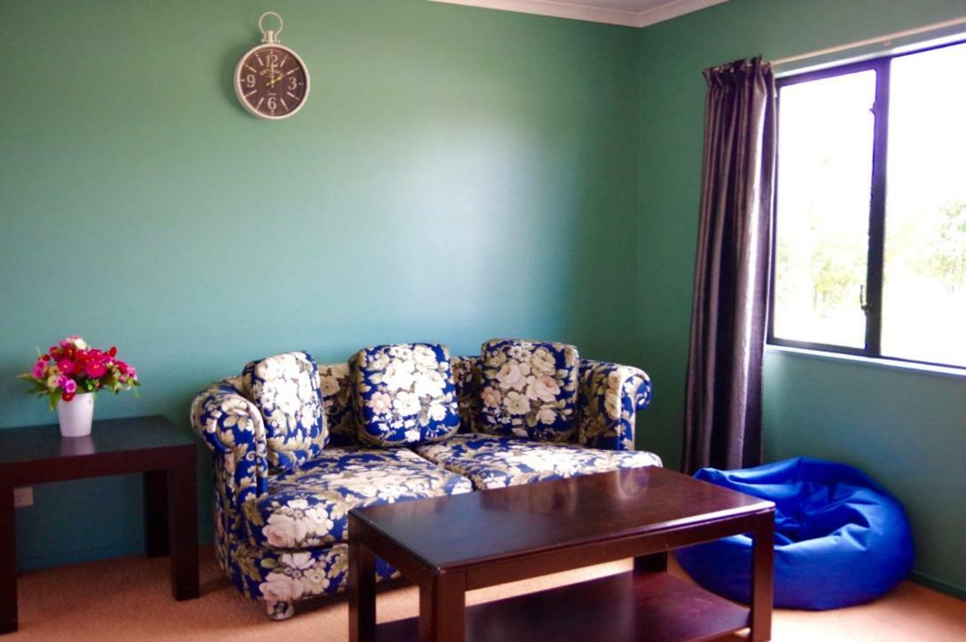 Hamilton East Homestay Екстер'єр фото